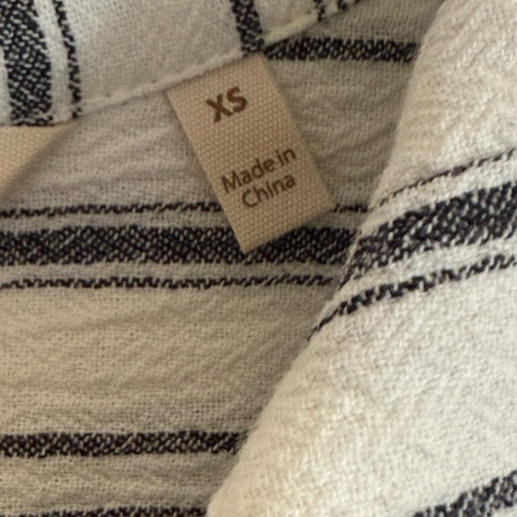 Soft Surroundings NWOT 100% Cotton Tunic Stripe V-Neck Pocket Blouse - Picture 9 of 9